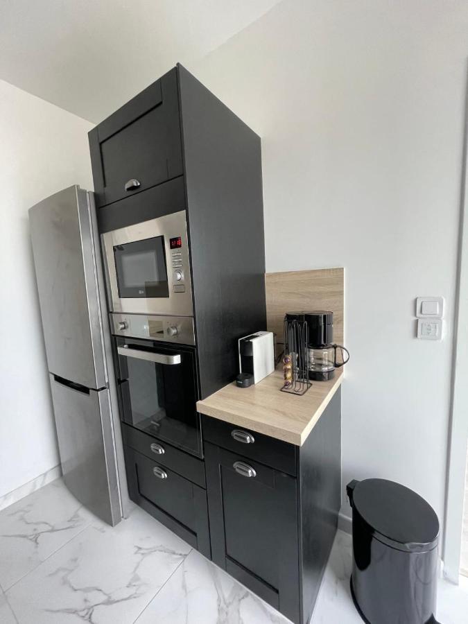 Bright Nest - Open View - Residential Area Apartment Ла Рошел Екстериор снимка