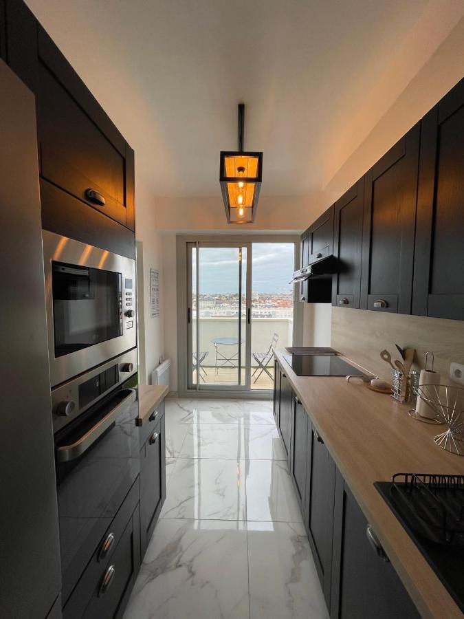 Bright Nest - Open View - Residential Area Apartment Ла Рошел Екстериор снимка